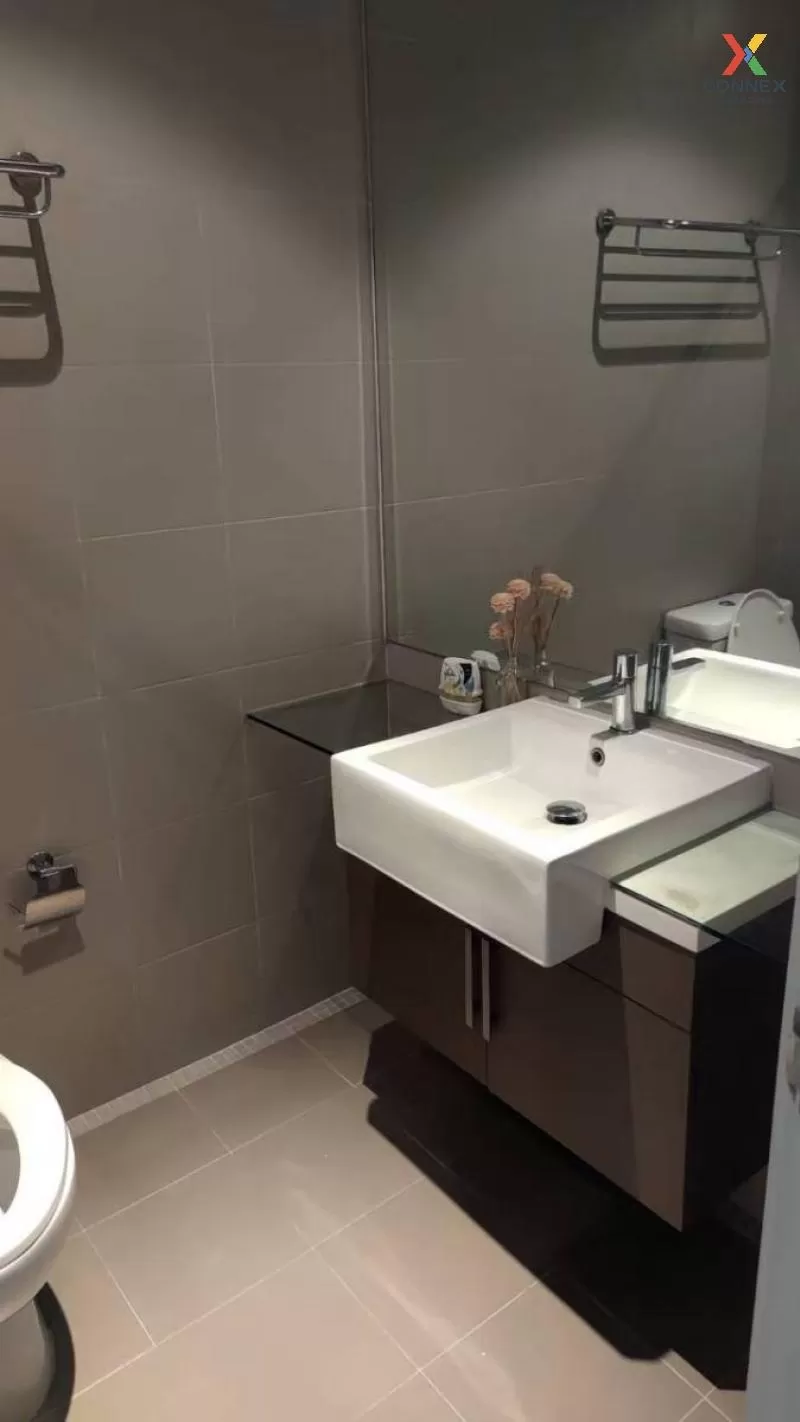 FOR RENT condo , Hive Sathorn , BTS-Krung Thon Buri , Khlong Ton 