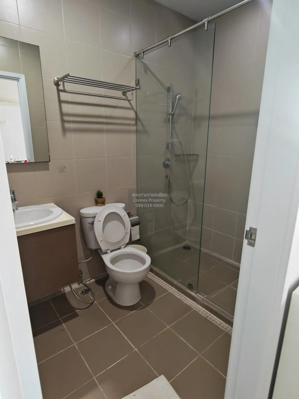 FOR RENT condo , Hive Sathorn , BTS-Krung Thon Buri , Khlong Ton 