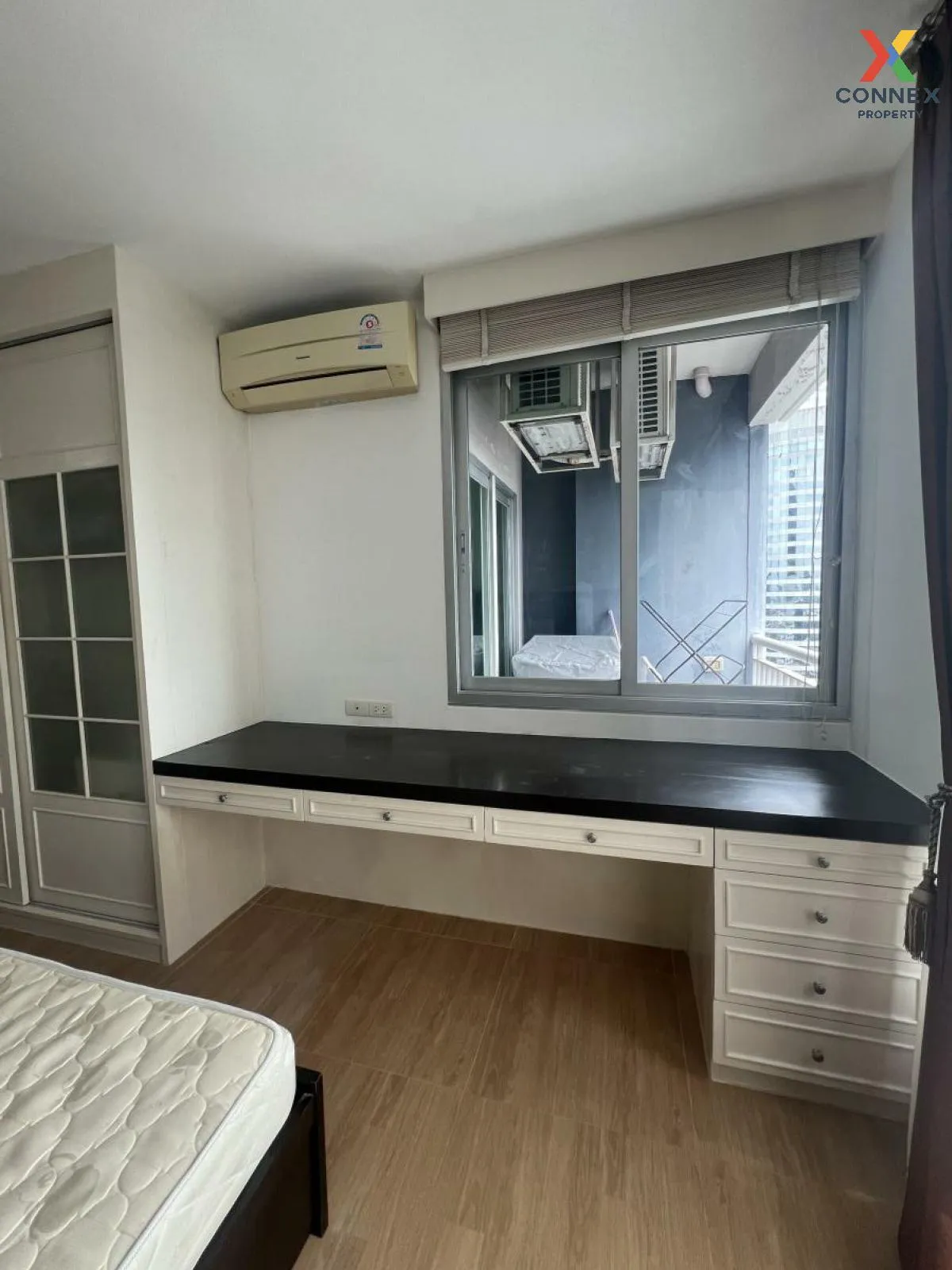 FOR RENT condo , Life @ Sathorn 10 , BTS-Chong Nonsi , Silom , Ba 2