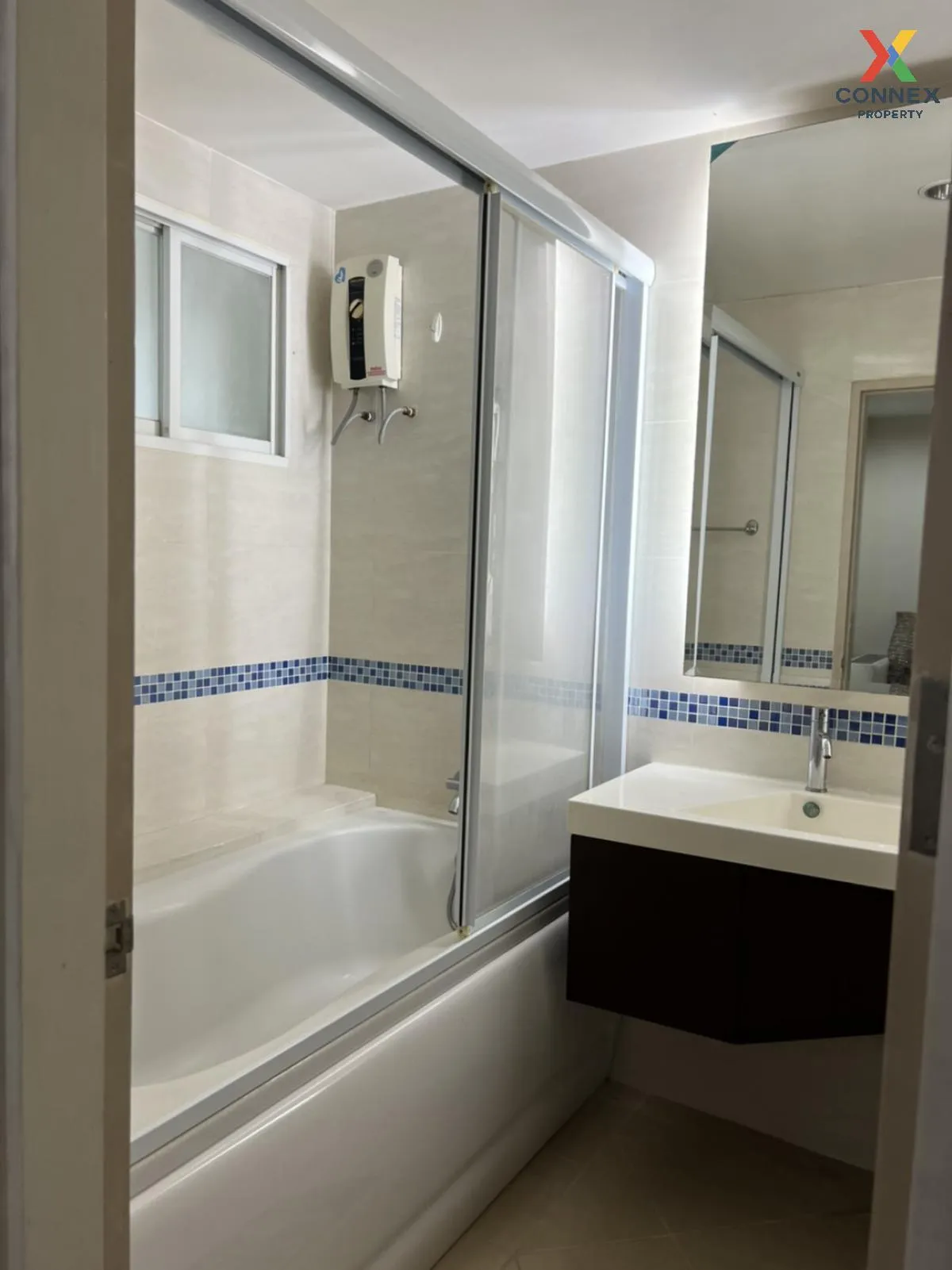 FOR RENT condo , Life @ Sathorn 10 , BTS-Chong Nonsi , Silom , Ba