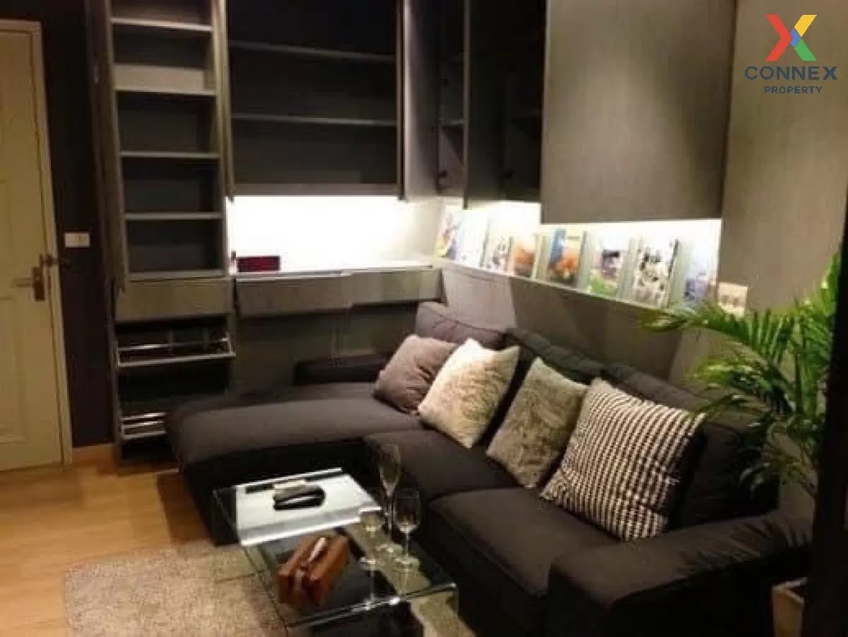 FOR RENT condo , Life @ Sathorn 10 , BTS-Chong Nonsi , Silom , Ba 2