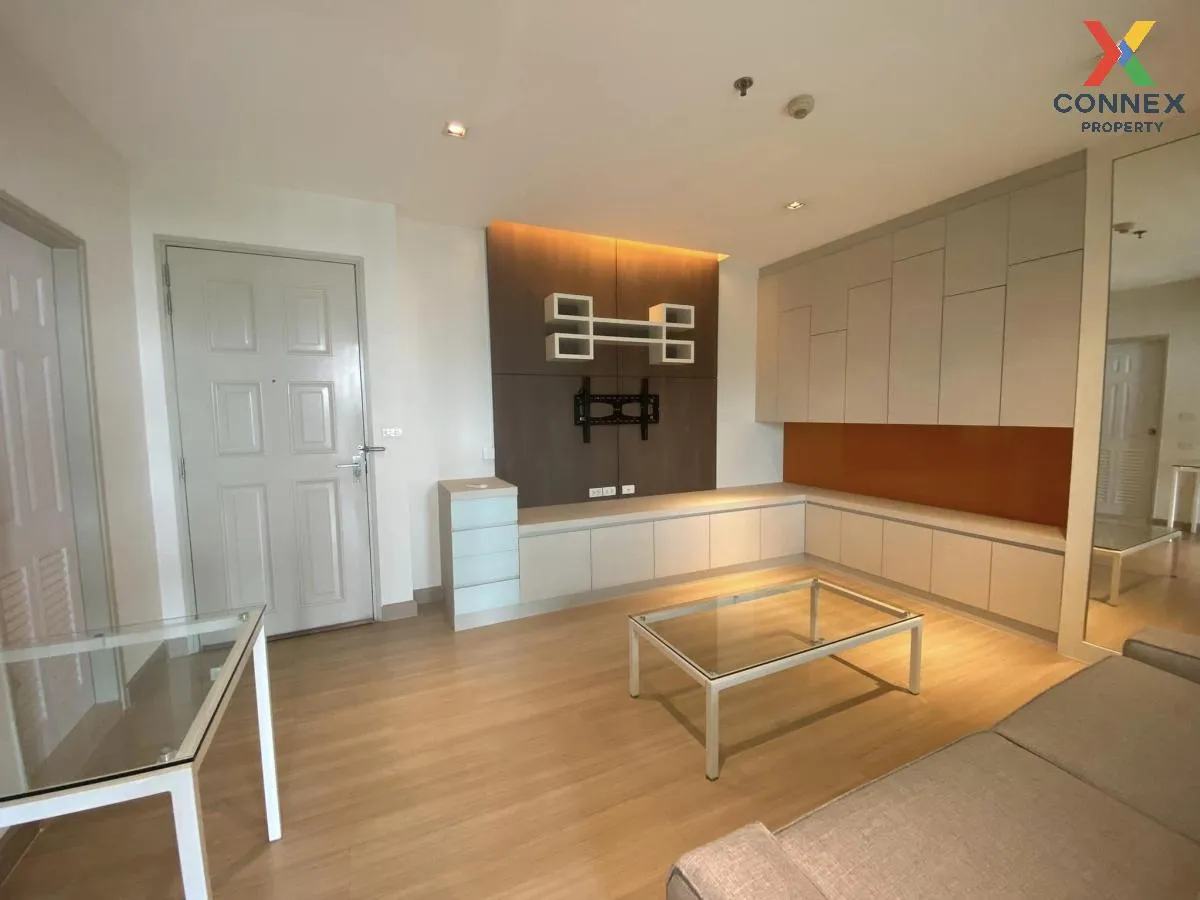 FOR RENT condo , Life @ Sathorn 10 , BTS-Chong Nonsi , Silom , Ba 2
