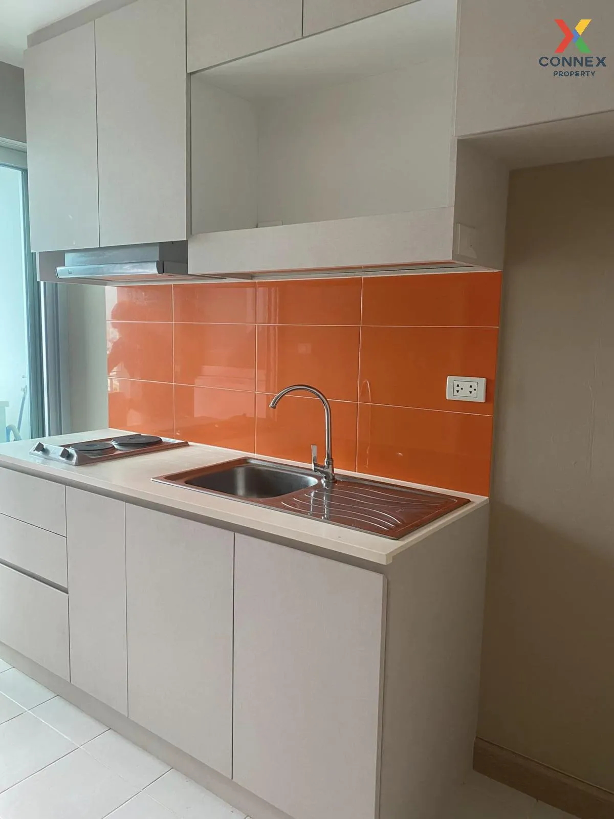 FOR RENT condo , Life @ Sathorn 10 , BTS-Chong Nonsi , Silom , Ba 4