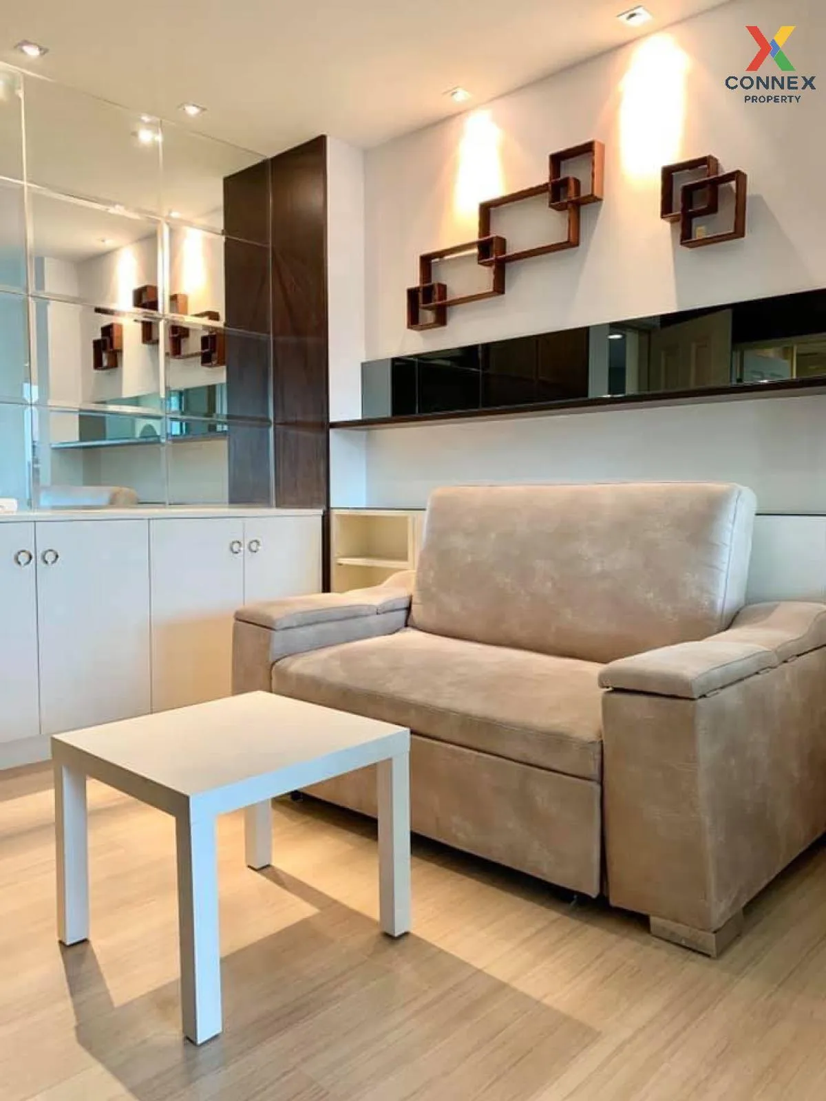 FOR RENT condo , Life @ Sathorn 10 , BTS-Chong Nonsi , Silom , Ba 2