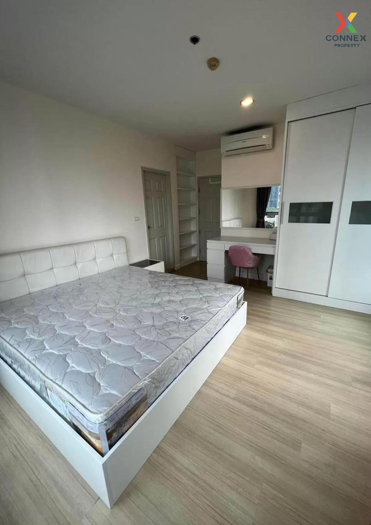 FOR RENT condo , Life @ Sathorn 10 , BTS-Chong Nonsi , Silom , Ba