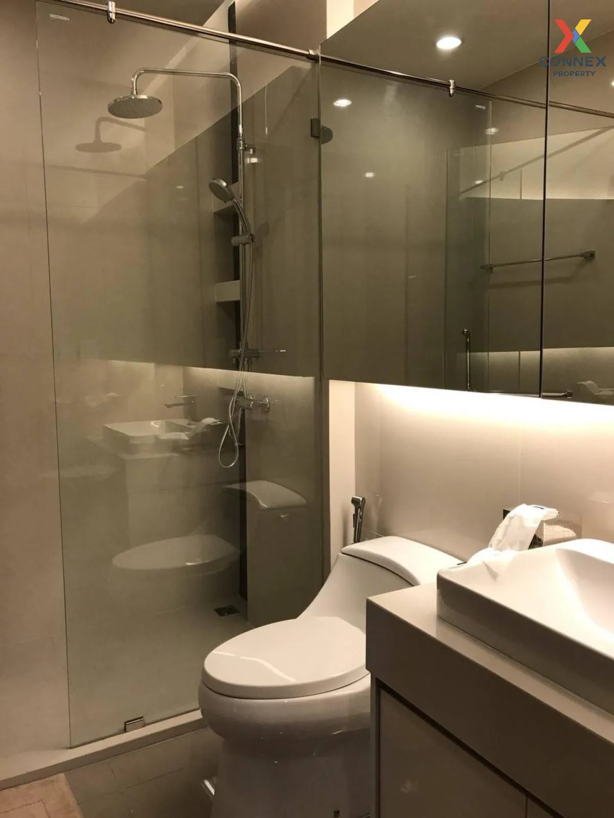 For Sale Condo , Menam Residences , BTS-Saphan Taksin , Wat Phray