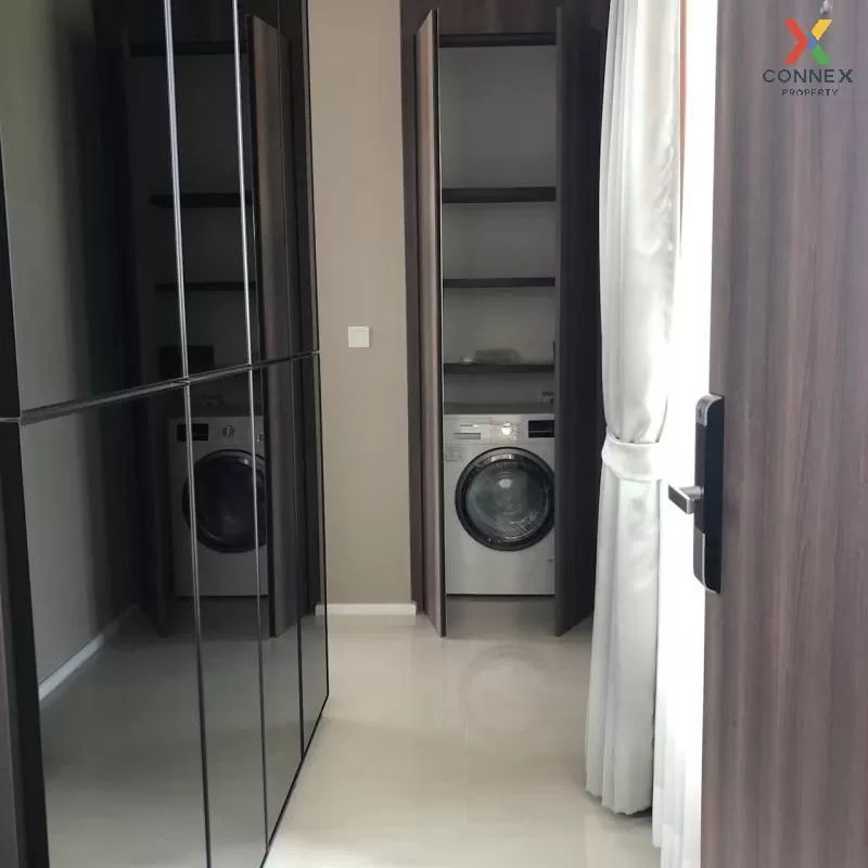 FOR SALE condo , Menam Residences , BTS-Saphan Taksin , Wat Phray FOR SALE condo , Menam Residences , BTS-Saphan Taksin , Wat Phray
