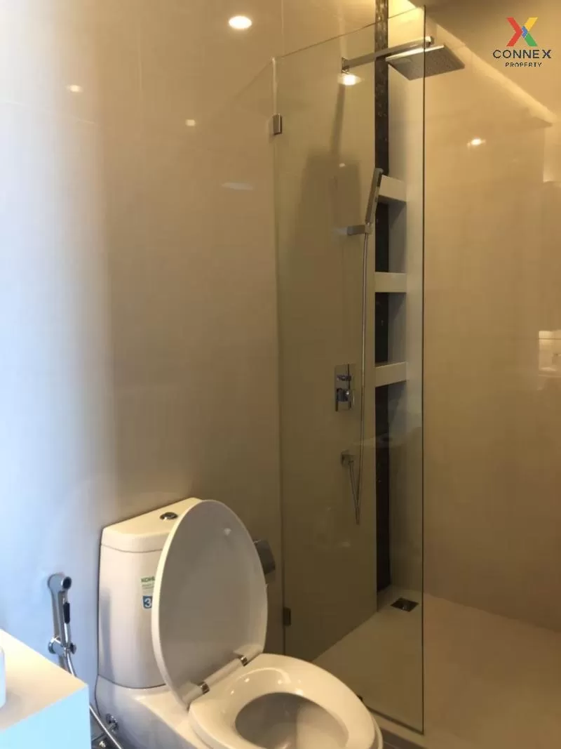FOR SALE condo , Menam Residences , BTS-Saphan Taksin , Wat Phray FOR SALE condo , Menam Residences , BTS-Saphan Taksin , Wat Phray