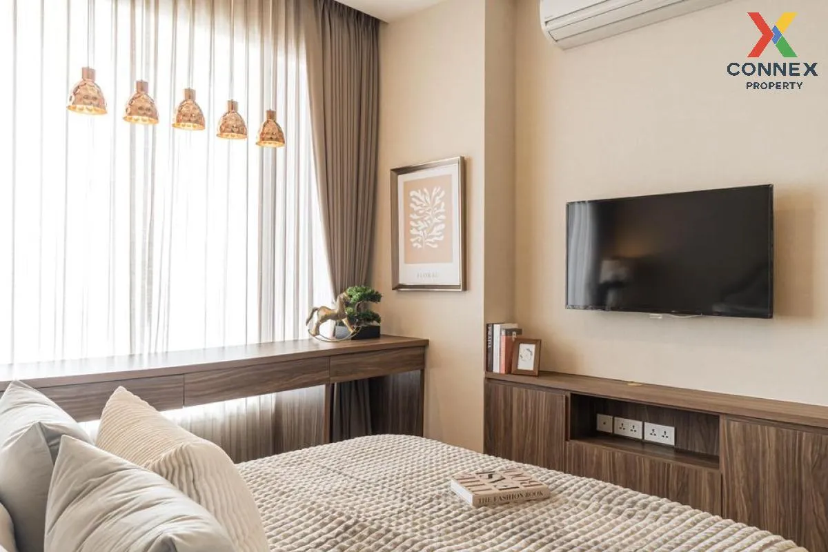 FOR SALE condo , Menam Residences , BTS-Saphan Taksin , Wat Phray FOR SALE condo , Menam Residences , BTS-Saphan Taksin , Wat Phray