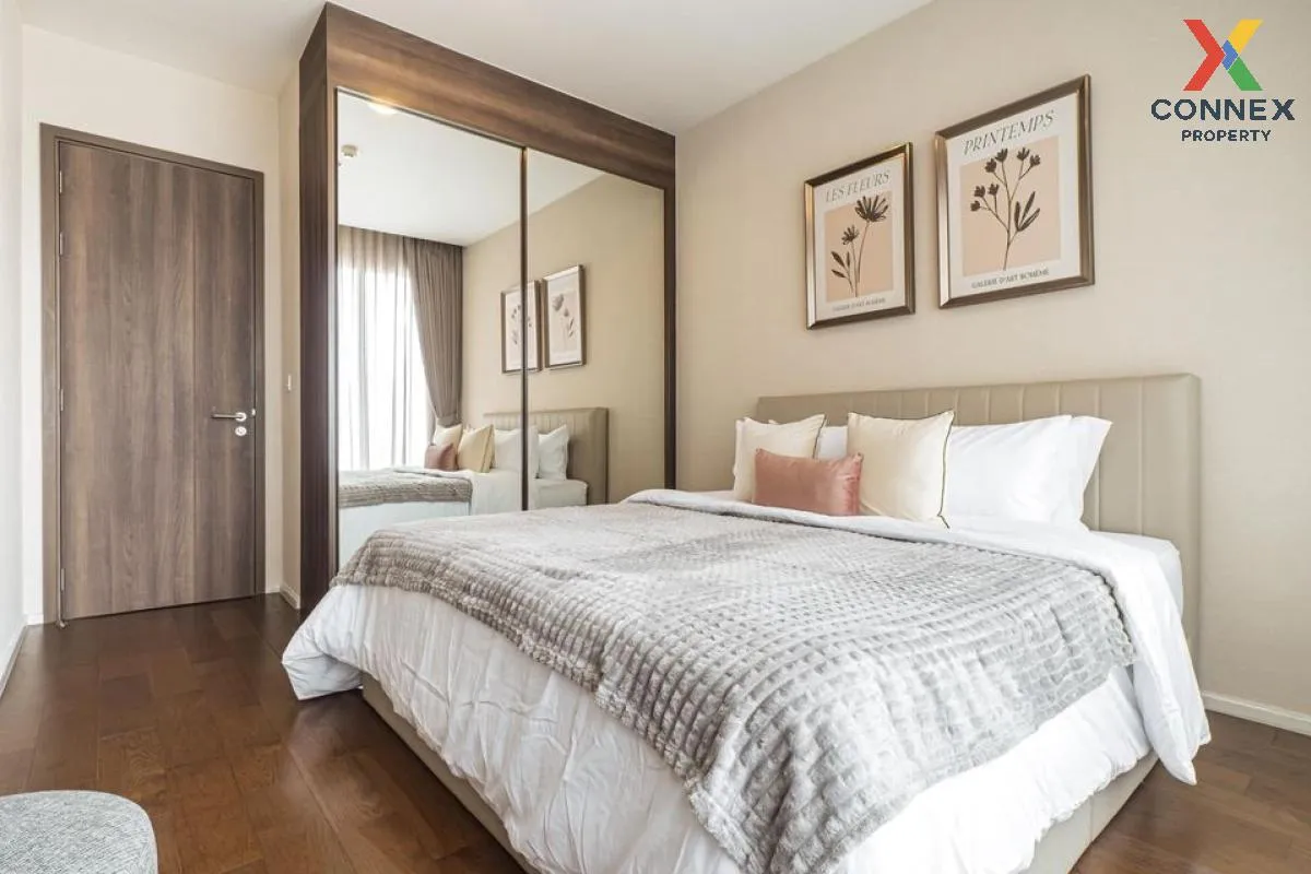 FOR SALE condo , Menam Residences , BTS-Saphan Taksin , Wat Phray FOR SALE condo , Menam Residences , BTS-Saphan Taksin , Wat Phray
