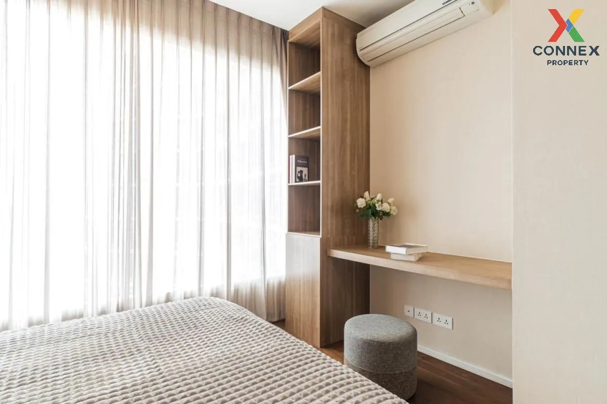 FOR SALE condo , Menam Residences , BTS-Saphan Taksin , Wat Phray FOR SALE condo , Menam Residences , BTS-Saphan Taksin , Wat Phray