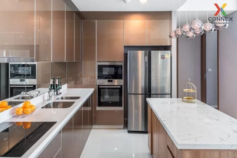 FOR RENT condo , Menam Residences , BTS-Saphan Taksin , Wat Phray 4