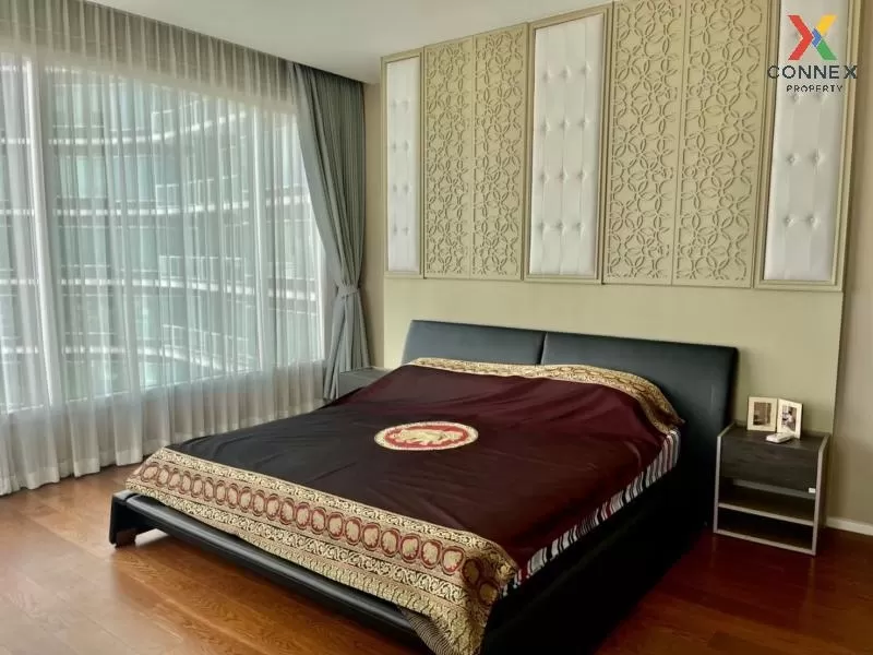 FOR RENT condo , Menam Residences , BTS-Saphan Taksin , Wat Phray