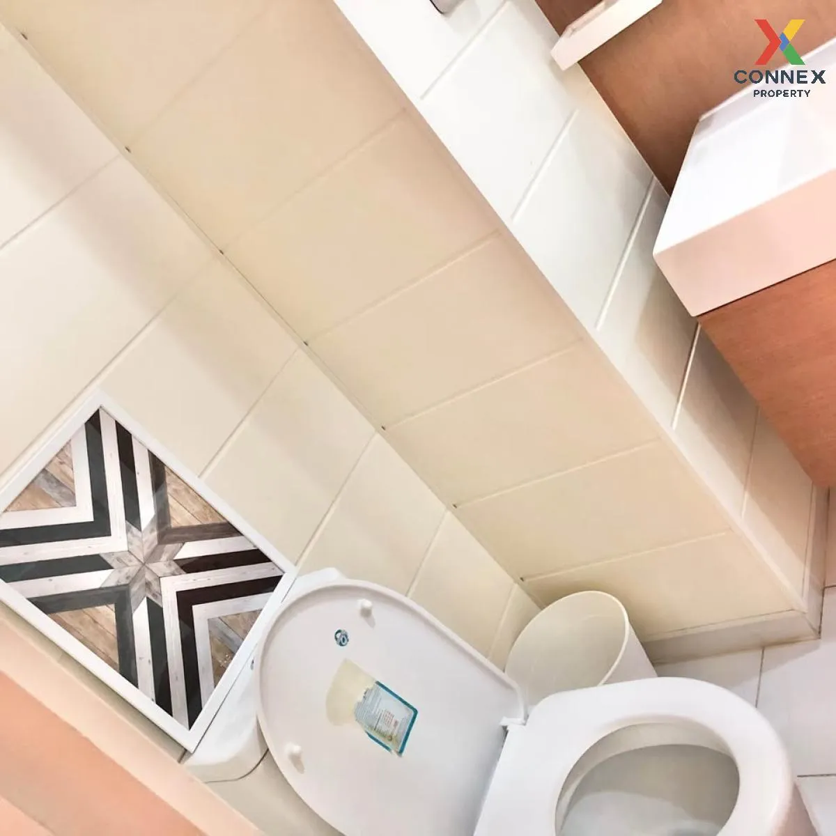 ขายคอนโด  คิว เฮ้าส์ คอนโด สาทร BTS-กรุงธนบุรี คลองต้นไทร เขต คลอ