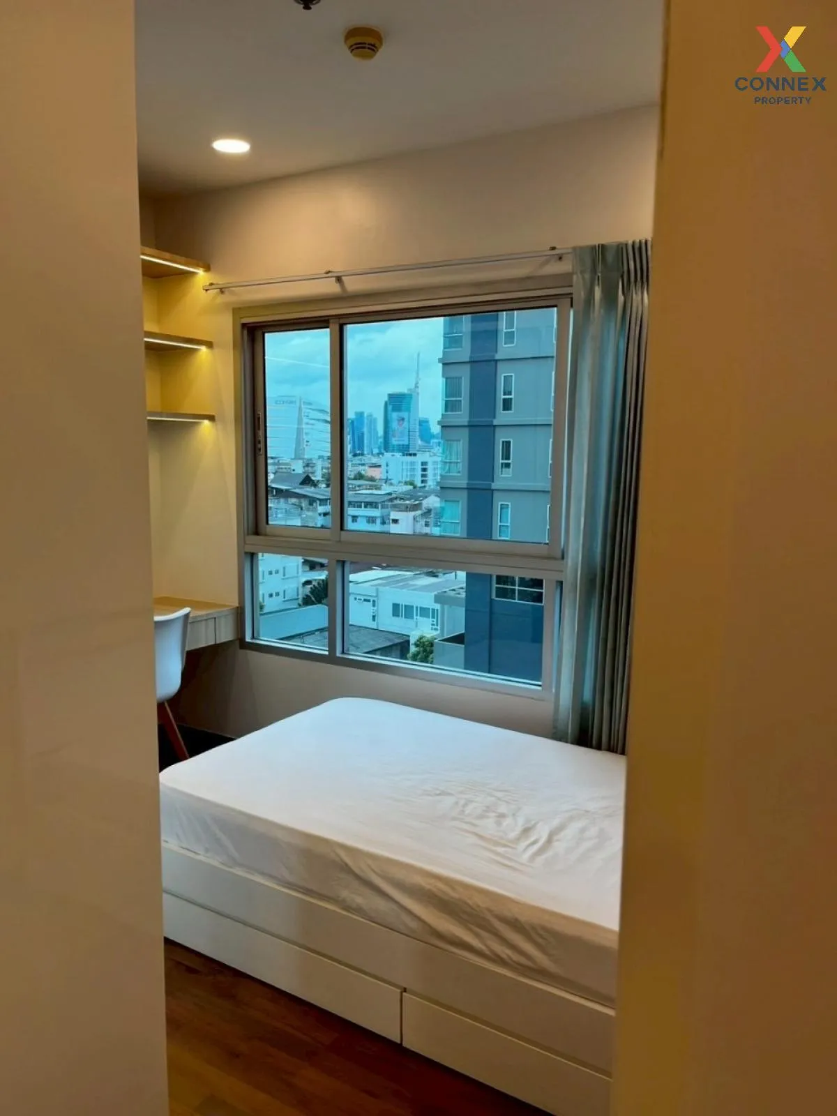 FOR RENT condo , Q House Sathorn , BTS-Krung Thon Buri , Khlong T 4