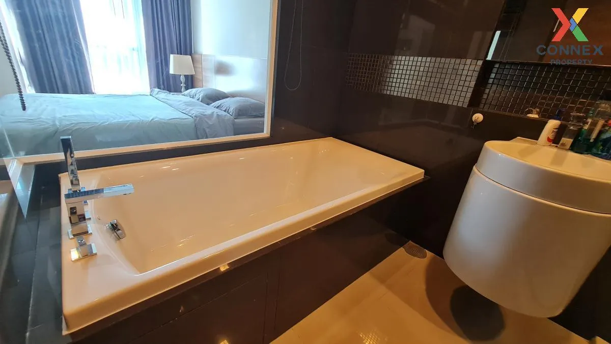FOR RENT condo , Rhythm Sathorn , BTS-Saphan Taksin , Thungmahame