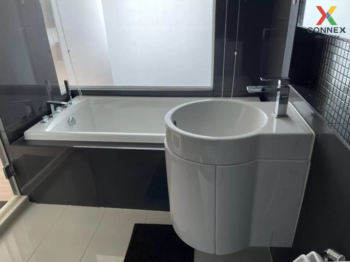 FOR RENT condo , Rhythm Sathorn , BTS-Saphan Taksin , Thungmahame