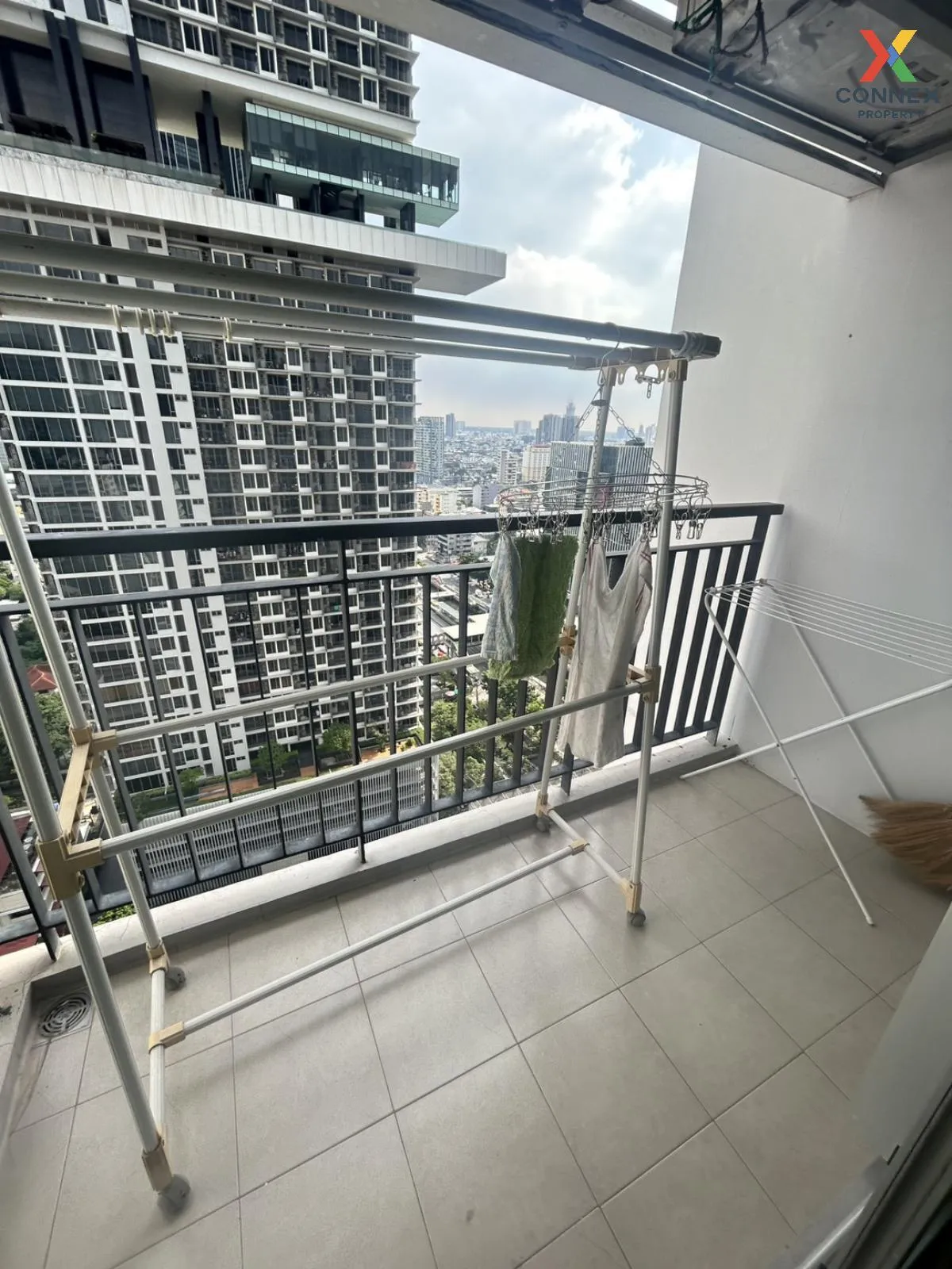 FOR RENT condo , RHYTHM Sathorn-Narathiwas , BTS-Chong Nonsi , Th