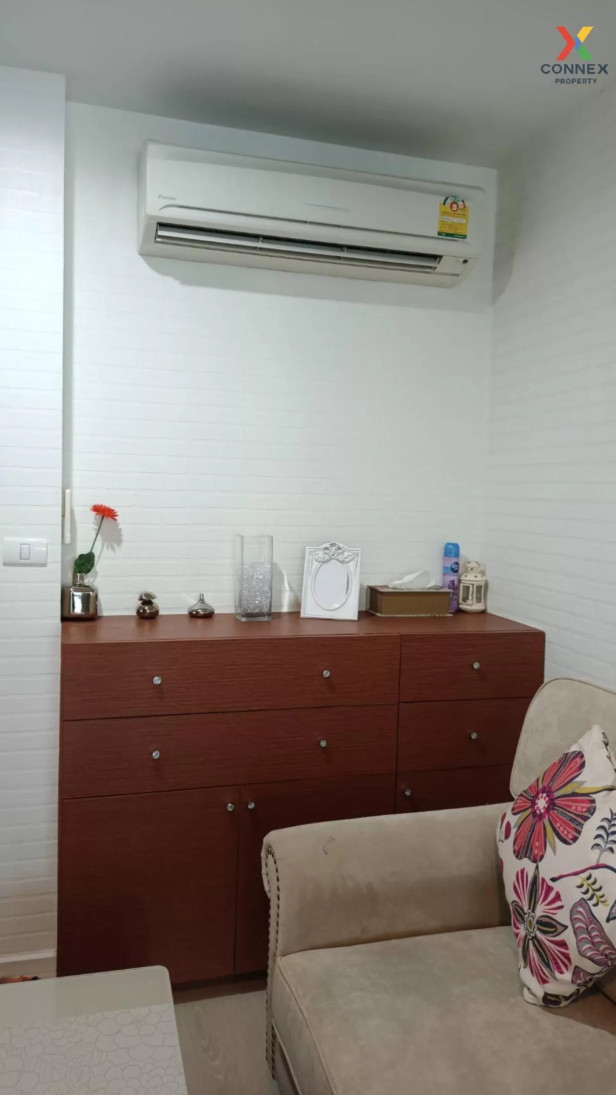 FOR RENT condo , RHYTHM Sathorn-Narathiwas , BTS-Chong Nonsi , Th 4