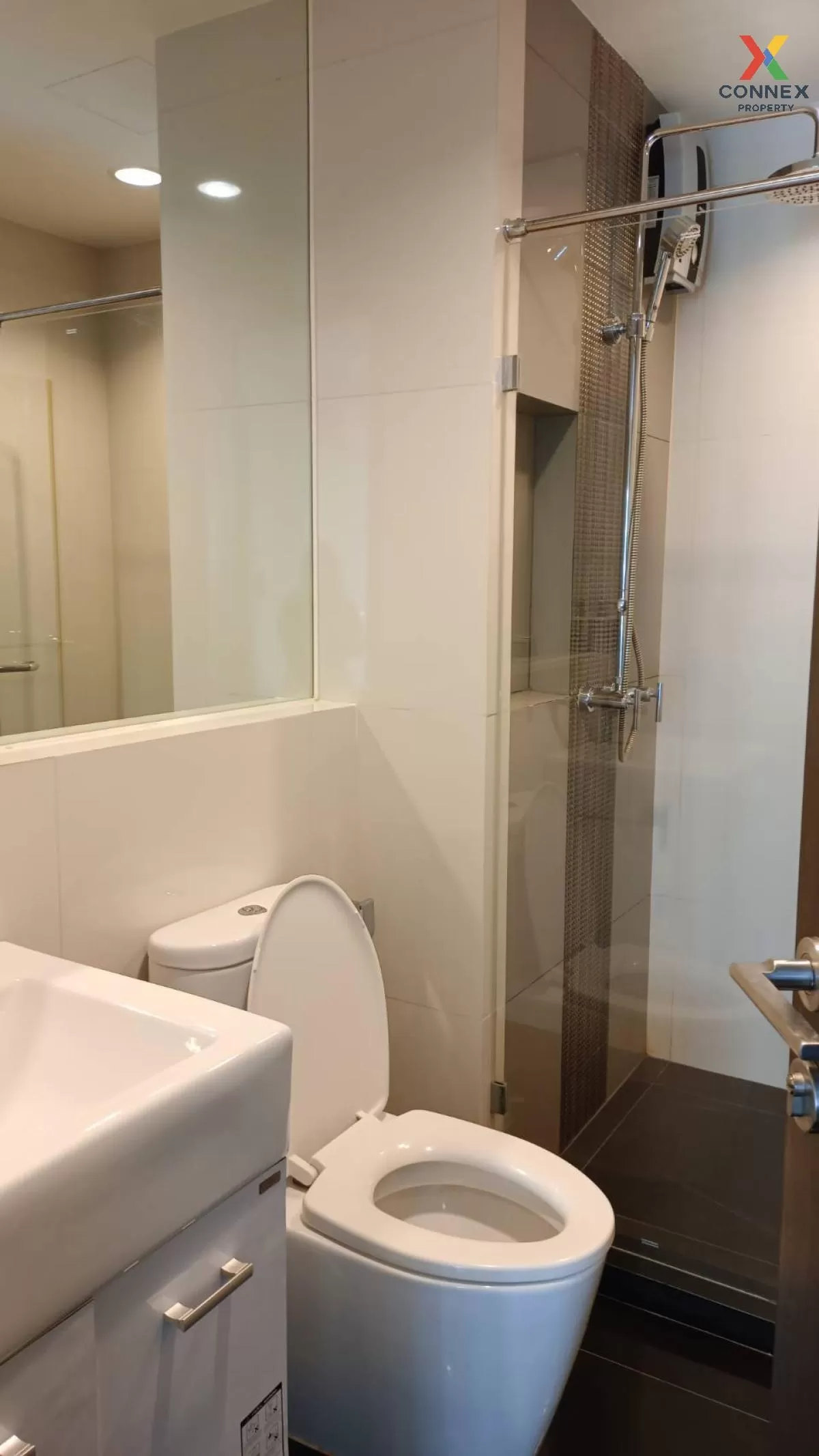 FOR RENT condo , RHYTHM Sathorn-Narathiwas , BTS-Chong Nonsi , Th