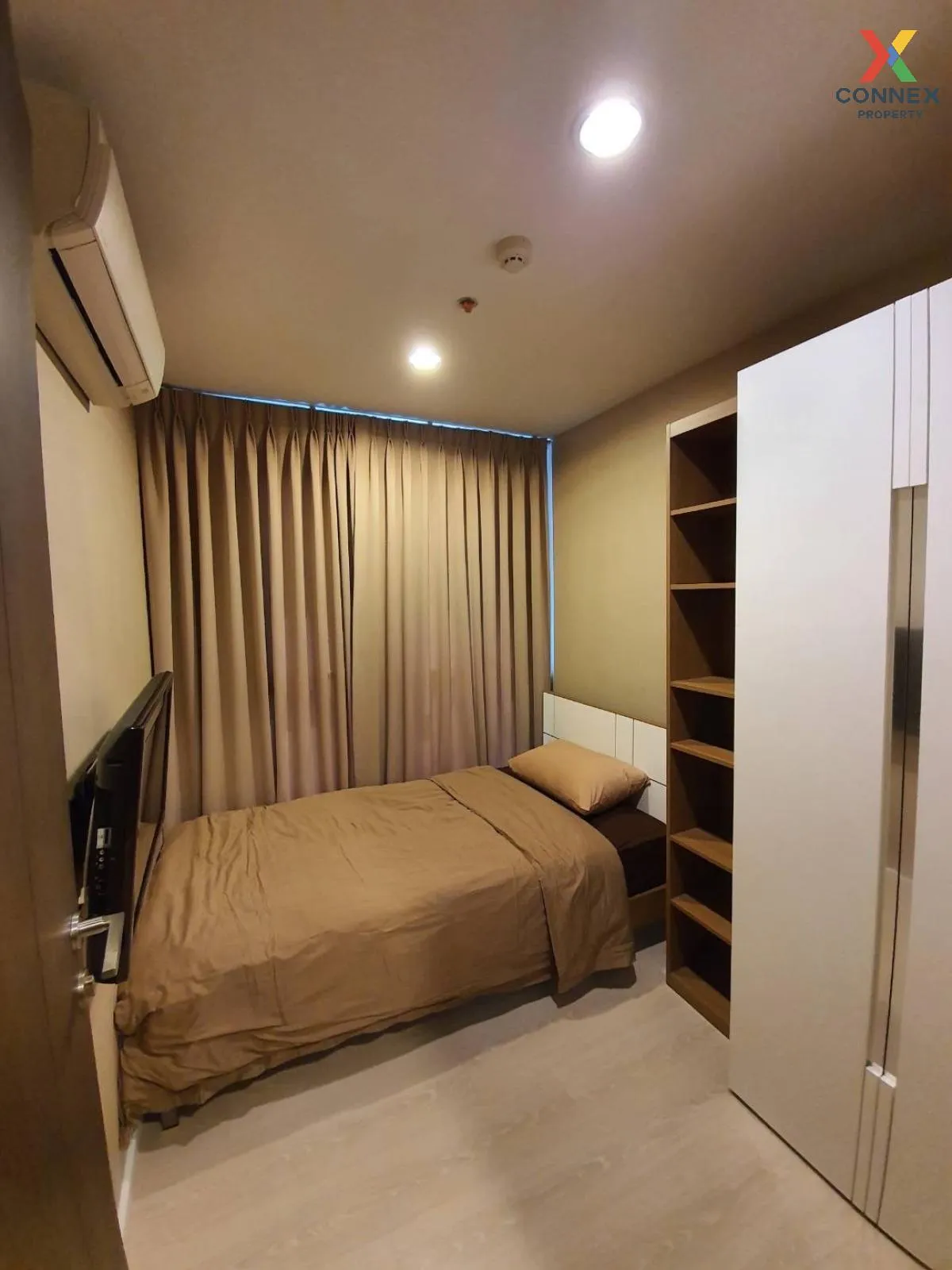 FOR RENT condo , RHYTHM Sathorn-Narathiwas , BTS-Chong Nonsi , Th