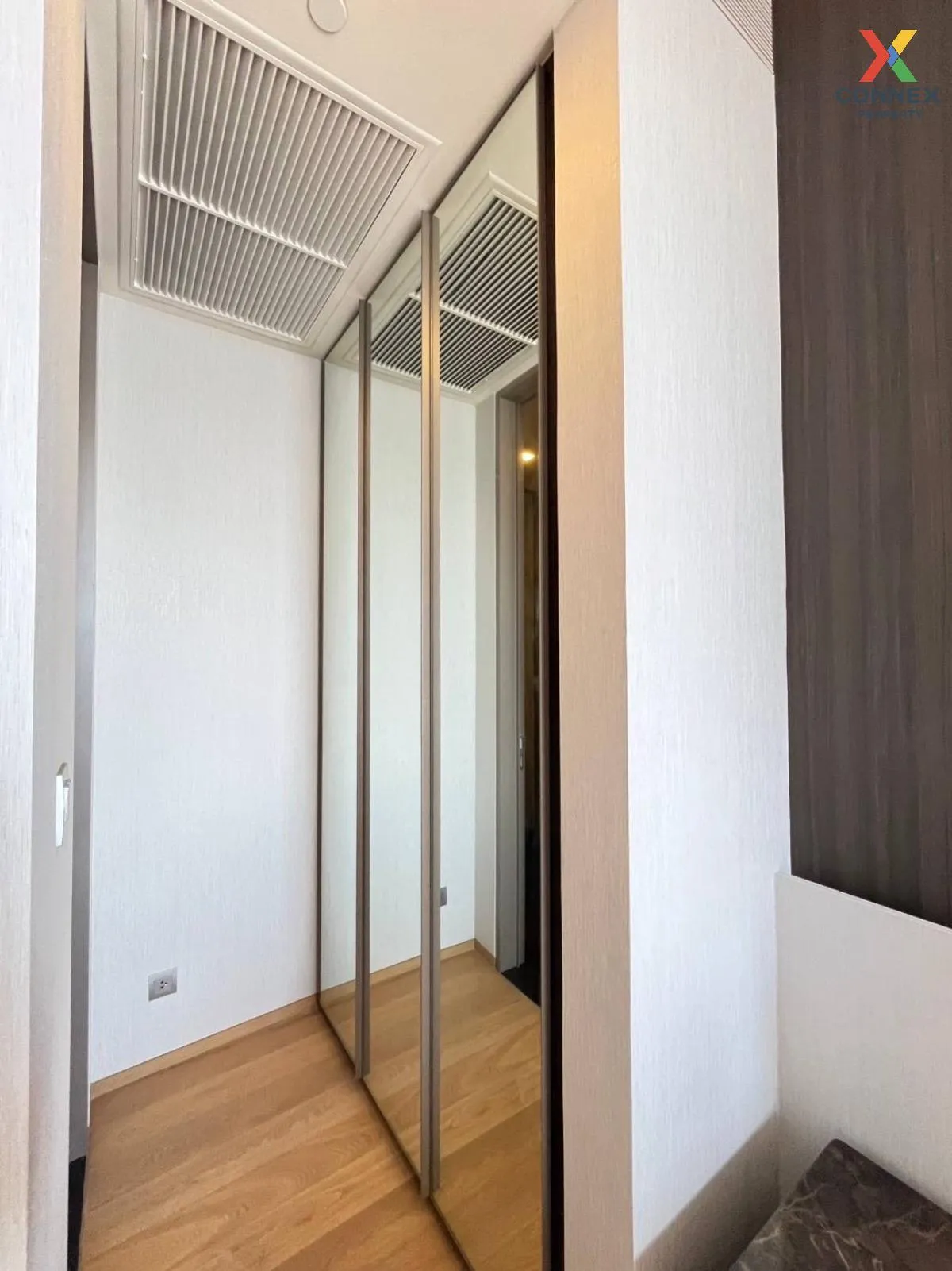 เช่าคอนโด  ศาลาแดง วัน BTS-ศาลาแดง สีลม เขต บางรัก กรุงเทพ CX-301 เช่าคอนโด  ศาลาแดง วัน BTS-ศาลาแดง สีลม เขต บางรัก กรุงเทพ CX-301