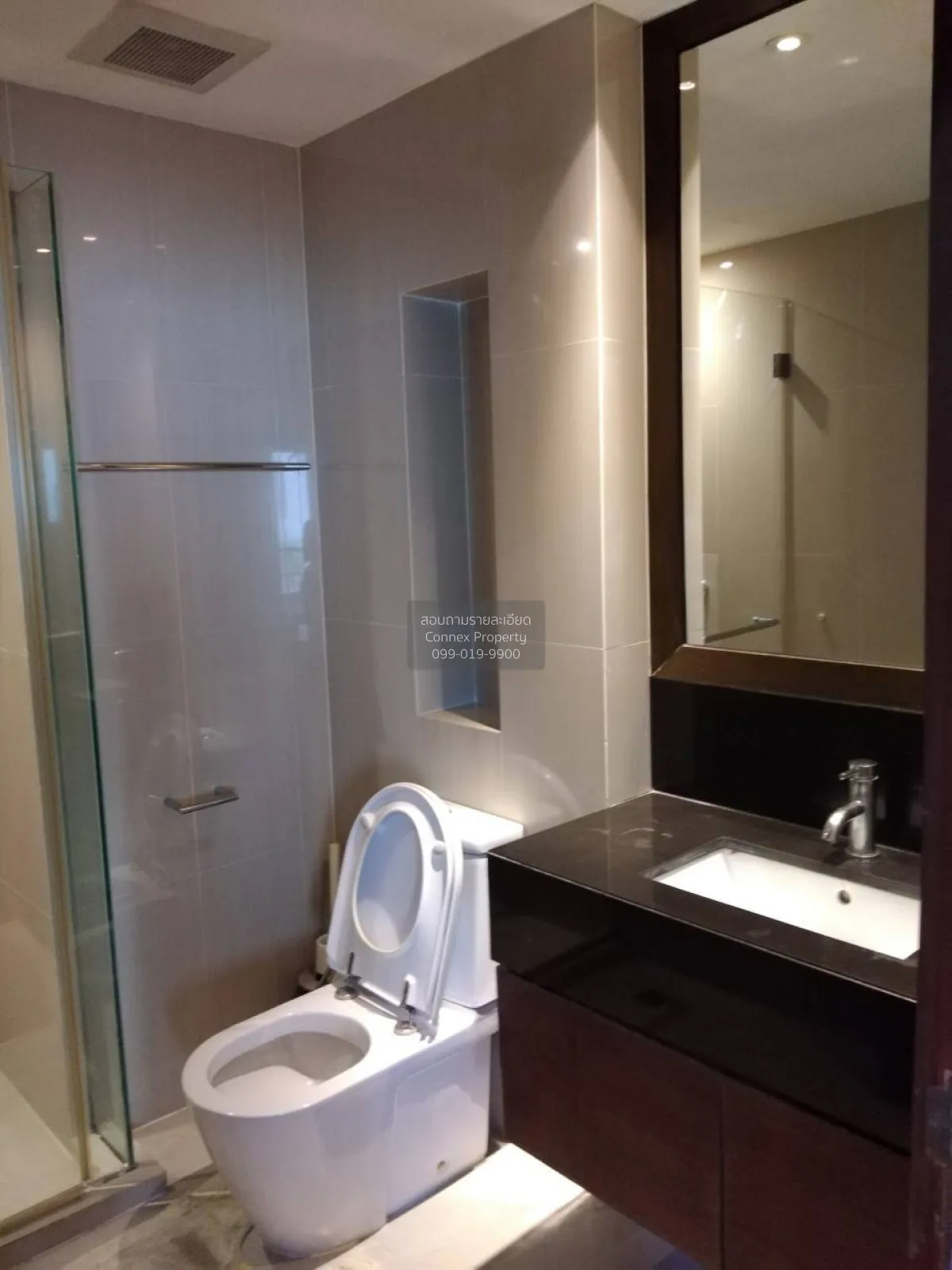 ขายคอนโด  สาธร การ์เด้นส์ MRT-ลุมพินี ทุ่งมหาเมฆ เขต สาทร กรุงเทพ