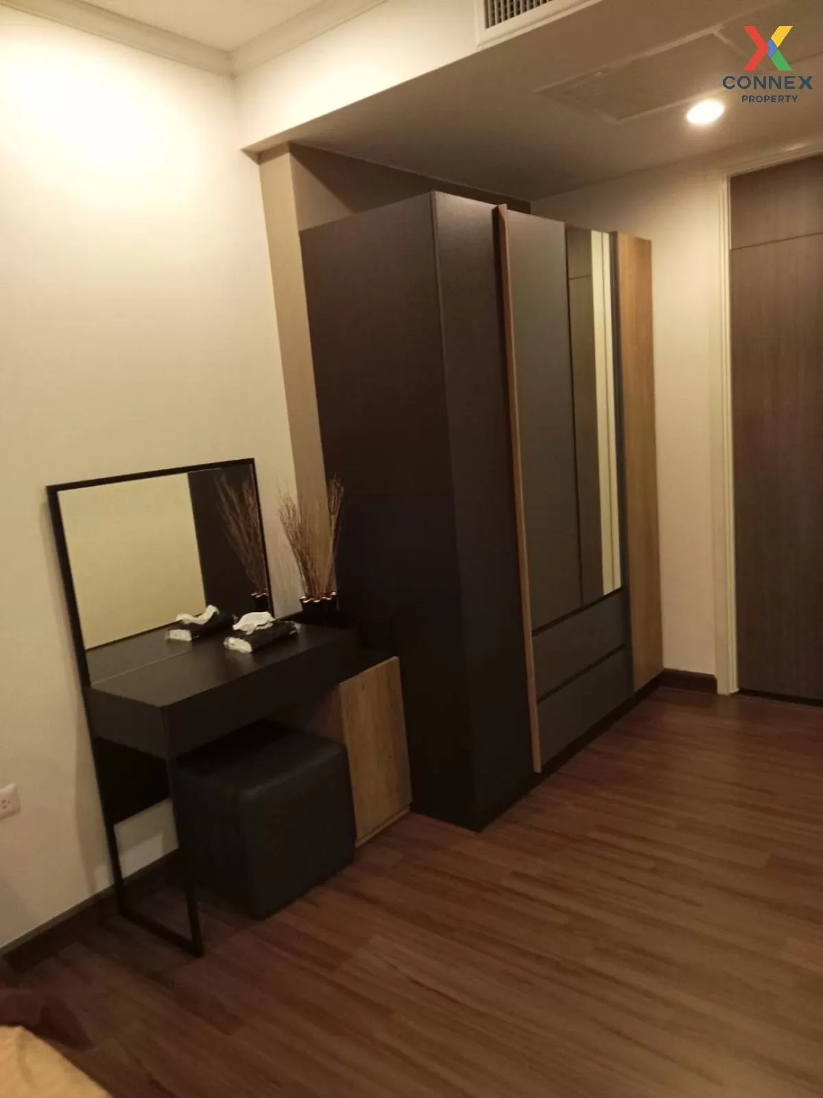 FOR RENT condo , Supalai Elite Sathorn-Suanplu , BTS-Surasak , Th