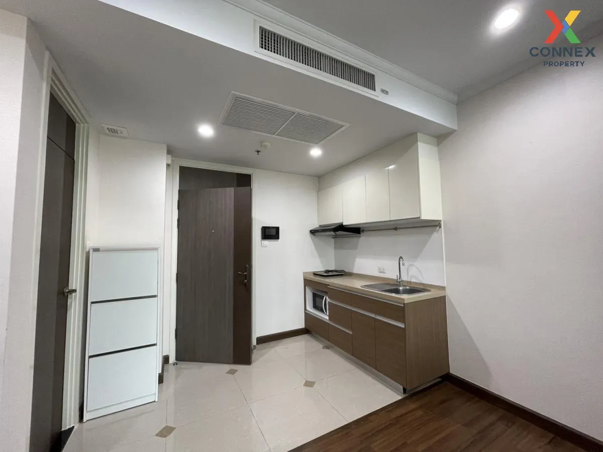 FOR RENT condo , Supalai Elite Sathorn-Suanplu , BTS-Surasak , Th 4