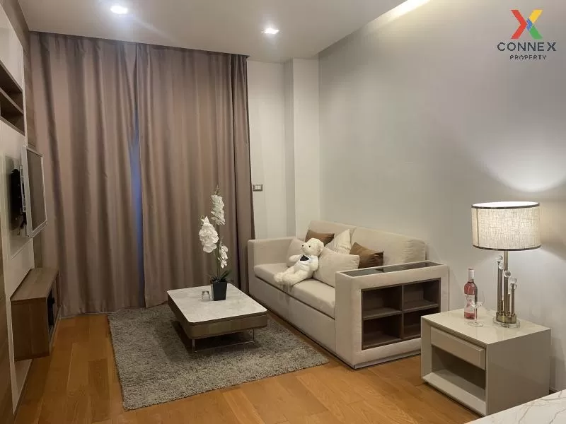 FOR RENT condo , The Address Sathorn , high floor , BTS-Saint Lou 1