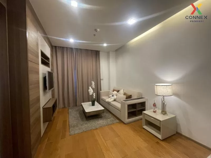 FOR RENT condo , The Address Sathorn , high floor , BTS-Saint Lou 2