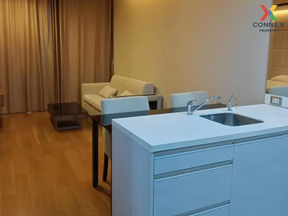 FOR RENT condo , The Address Sathorn , BTS-Saint Louis , Silom ,  3