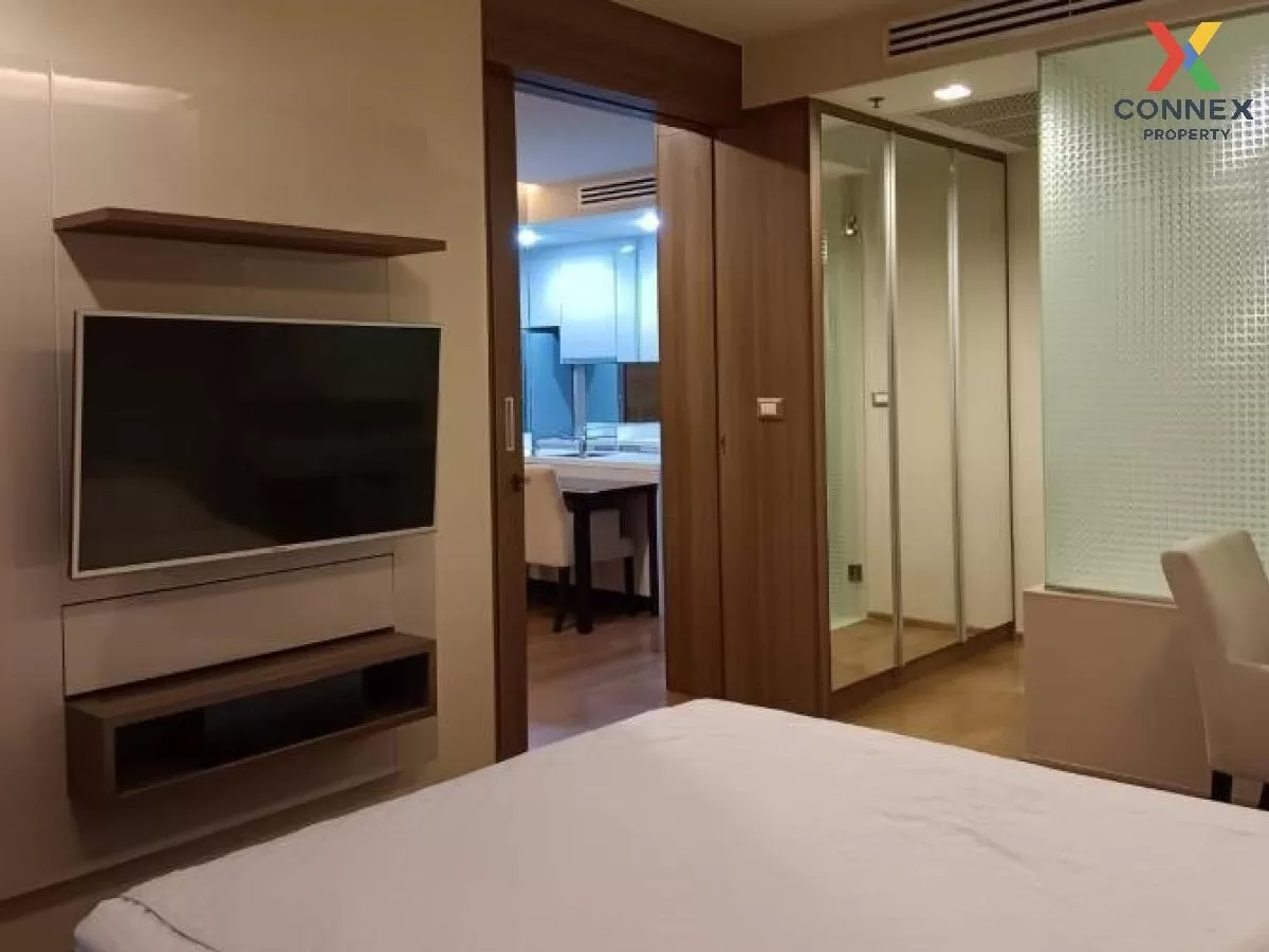 FOR RENT condo , The Address Sathorn , BTS-Saint Louis , Silom , 