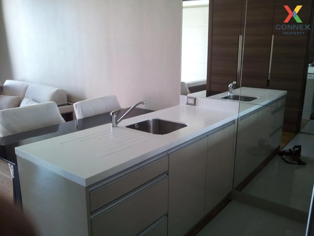 FOR RENT condo , The Address Sathorn , BTS-Saint Louis , Silom ,  2