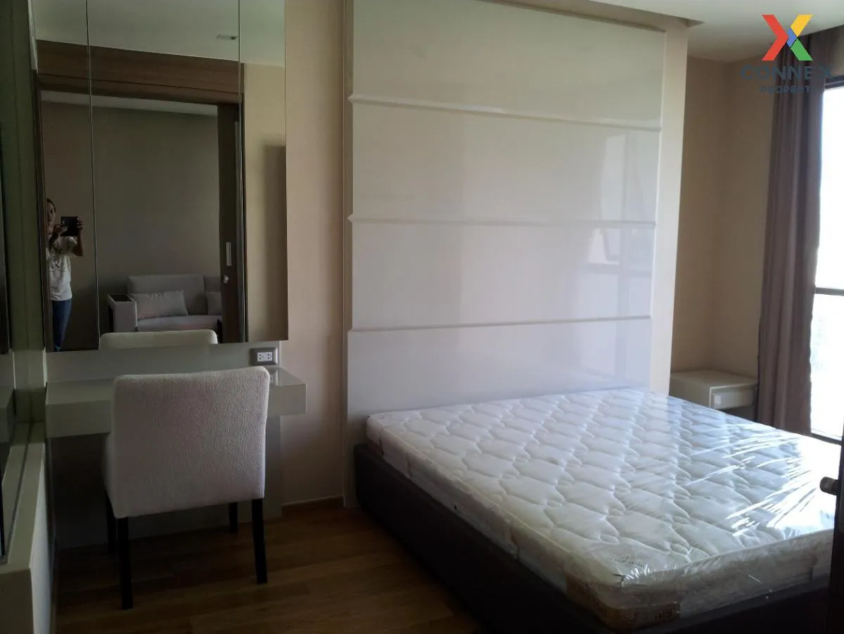 FOR RENT condo , The Address Sathorn , BTS-Saint Louis , Silom ,  3