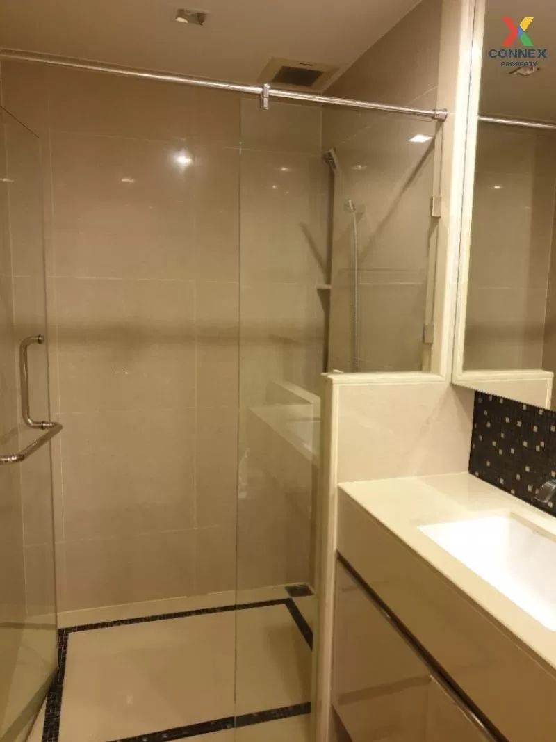 FOR RENT condo , The Address Sathorn , BTS-Saint Louis , Silom , 