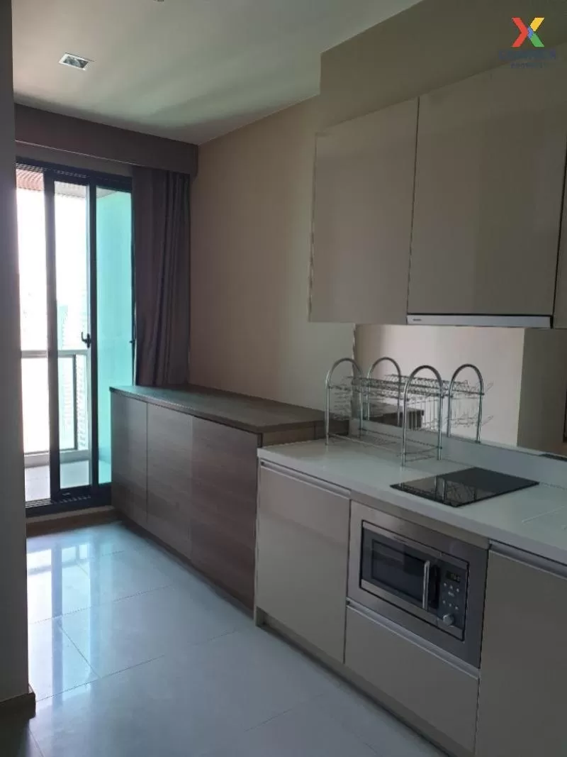 FOR RENT condo , The Address Sathorn , BTS-Saint Louis , Silom , 