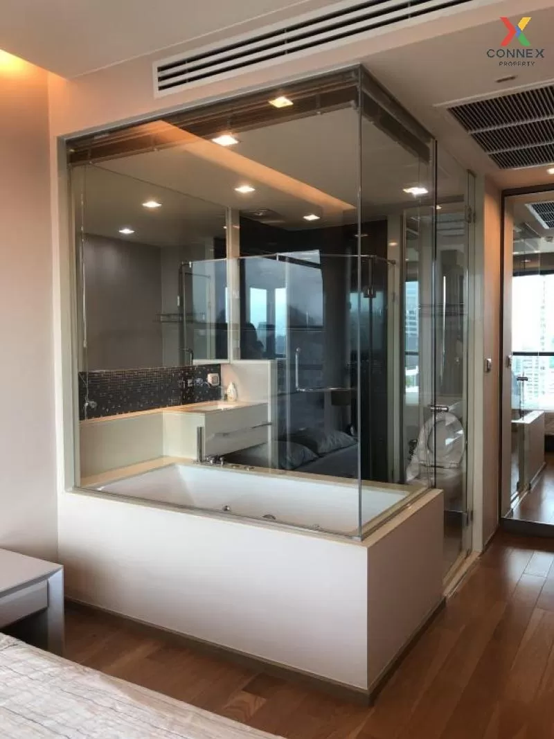 FOR RENT condo , The Address Sathorn , BTS-Saint Louis , Silom , 