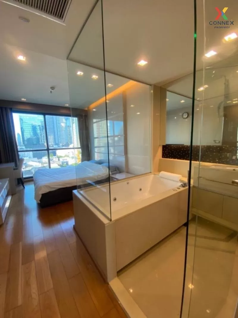 FOR RENT condo , The Address Sathorn , BTS-Saint Louis , Silom , 