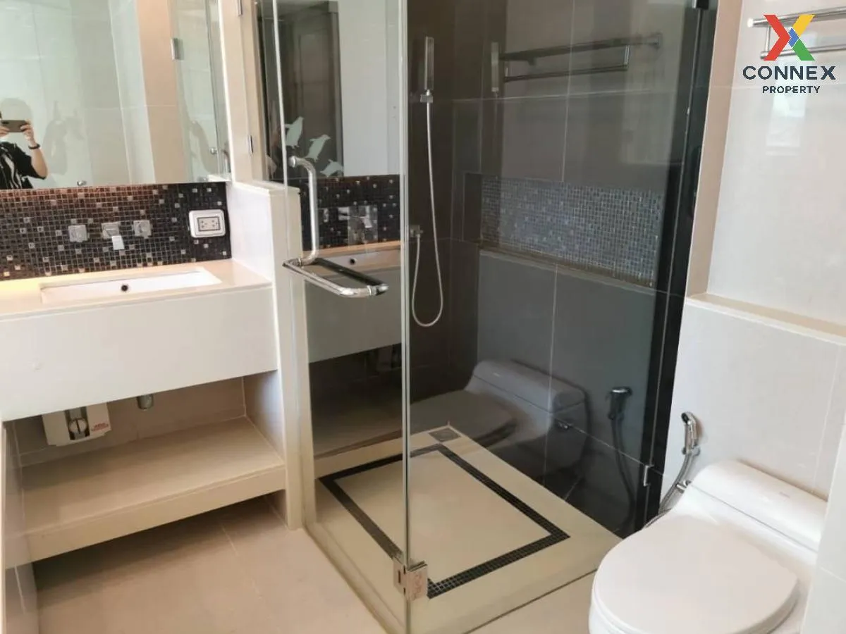 FOR RENT condo , The Address Sathorn , BTS-Saint Louis , Silom , 