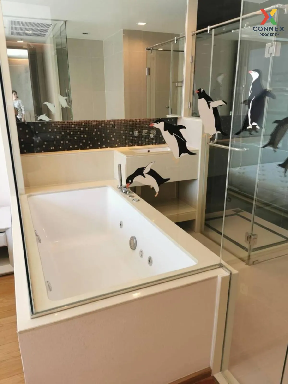 FOR RENT condo , The Address Sathorn , BTS-Saint Louis , Silom , 