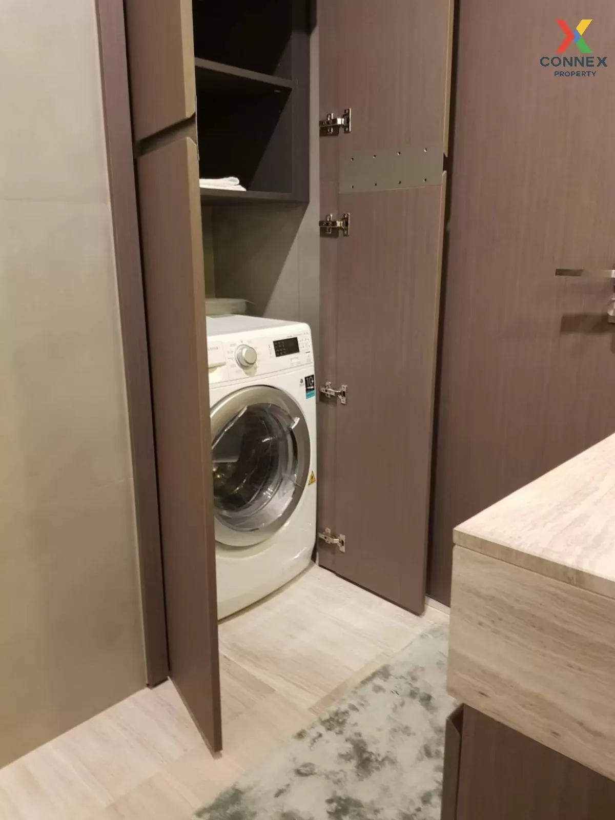 FOR RENT condo , The Diplomat Sathorn , BTS-Surasak , Silom , Ban