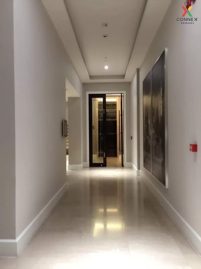 FOR RENT condo , The Diplomat Sathorn , BTS-Surasak , Silom , Ban