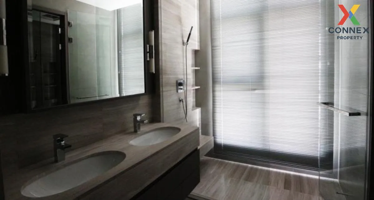 FOR RENT condo , The Diplomat Sathorn , BTS-Surasak , Silom , Ban