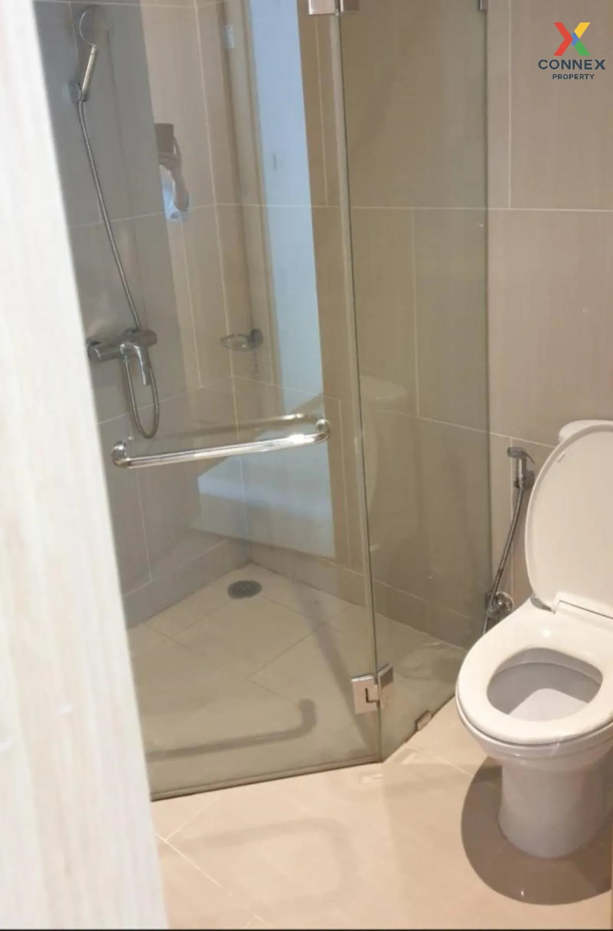 เช่าคอนโด  ดิ เอ็มไพร์ เพลส BTS-ช่องนนทรี ยานนาวา เขต สาทร กรุงเท