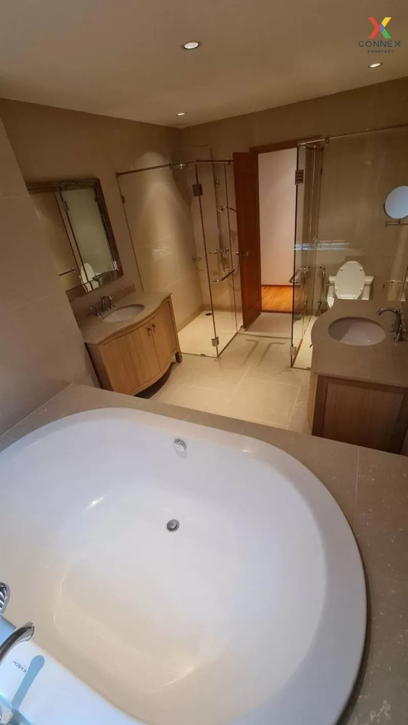 เช่าคอนโด  ดิ เอ็มไพร์ เพลส BTS-ช่องนนทรี ยานนาวา เขต สาทร กรุงเท