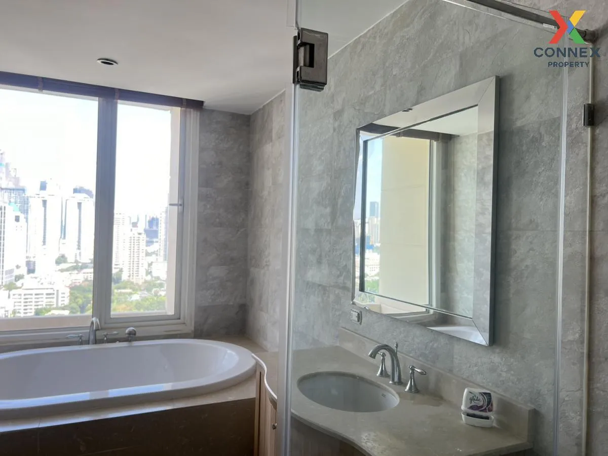 เช่าคอนโด  ดิ เอ็มไพร์ เพลส BTS-ช่องนนทรี ยานนาวา เขต สาทร กรุงเท