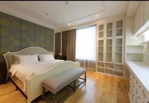 เช่าคอนโด  ดิ เอ็มไพร์ เพลส BTS-ช่องนนทรี ยานนาวา เขต สาทร กรุงเทพ CX-31793