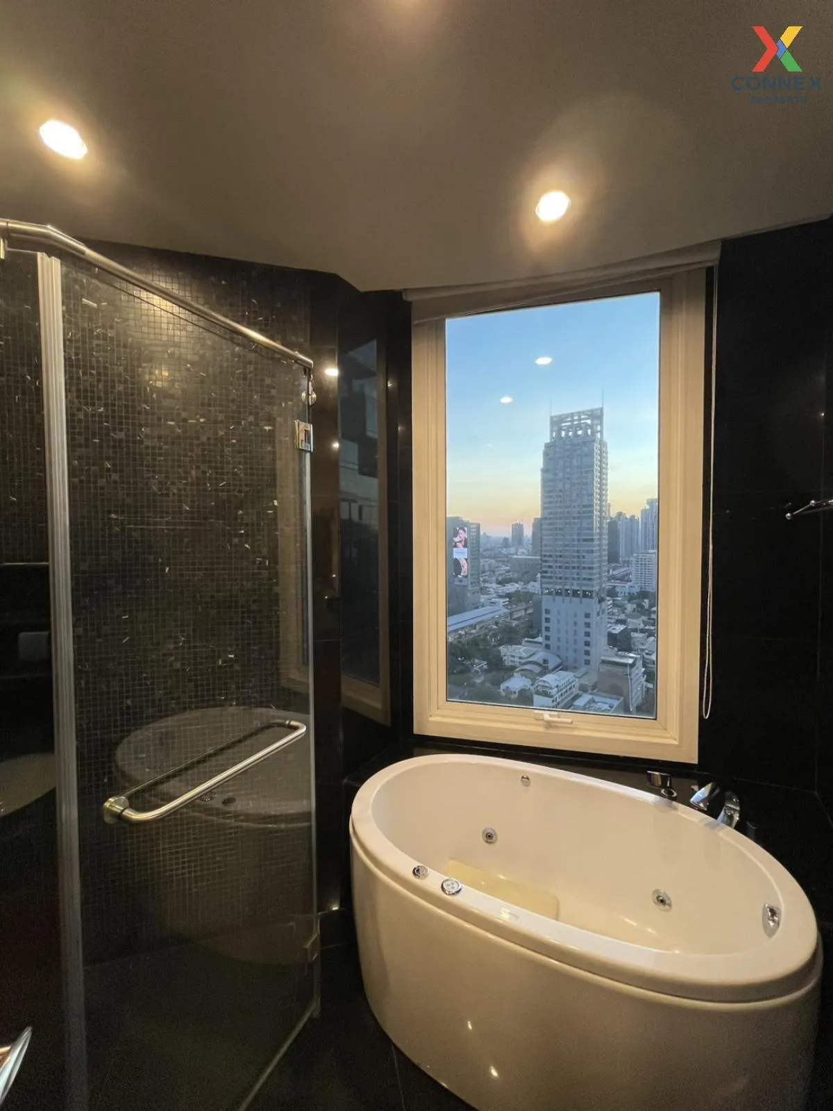 เช่าคอนโด  ดิ อินฟินิตี้ BTS-ช่องนนทรี สีลม เขต บางรัก กรุงเทพ CX