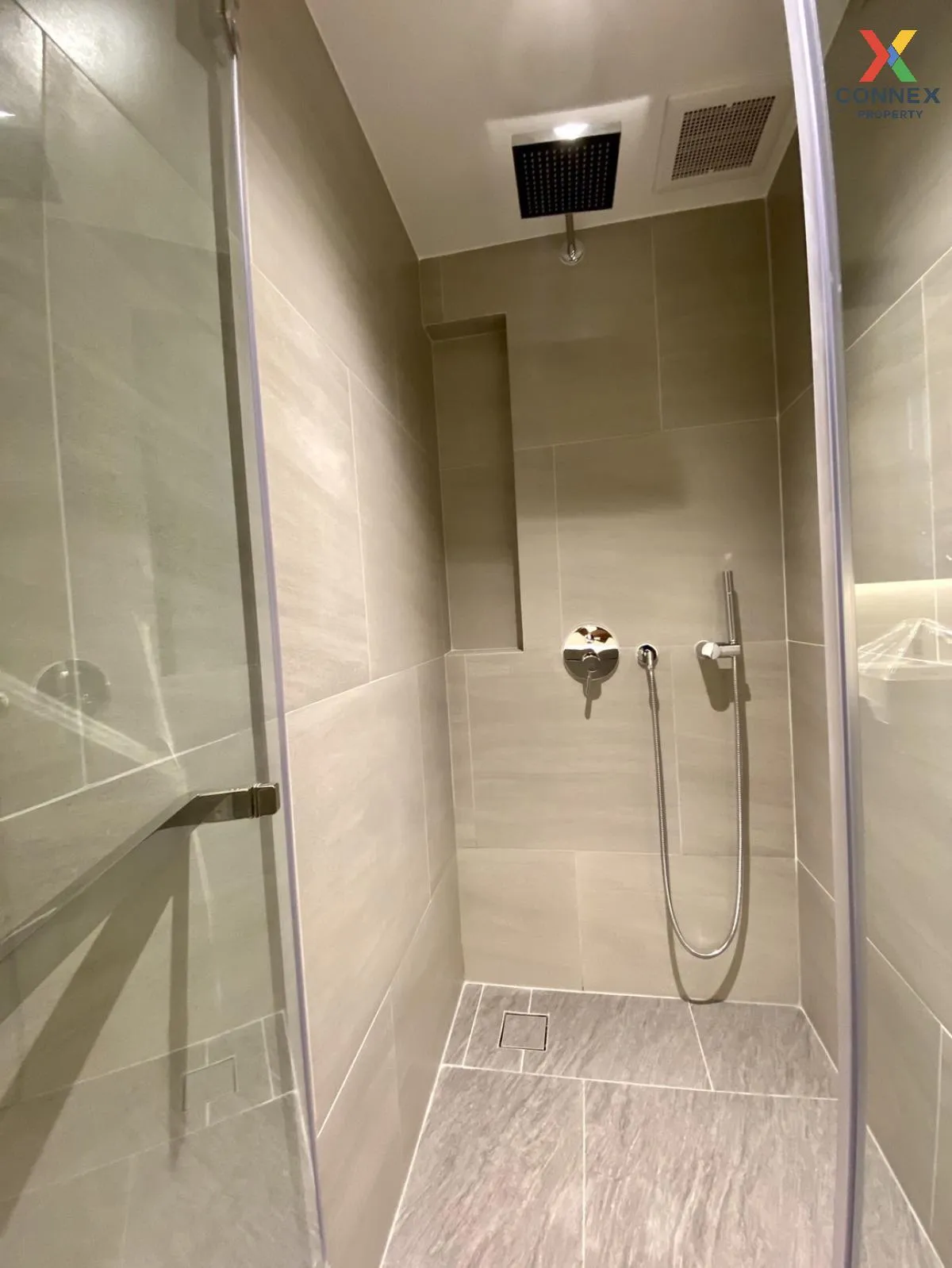 ขายคอนโด  เดอะ ลอฟท์ สีลม BTS-สุรศักดิ์ สีลม เขต บางรัก กรุงเทพ C ขายคอนโด  เดอะ ลอฟท์ สีลม BTS-สุรศักดิ์ สีลม เขต บางรัก กรุงเทพ C